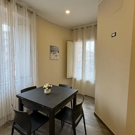 L'angolo Di Vibo Appartement *